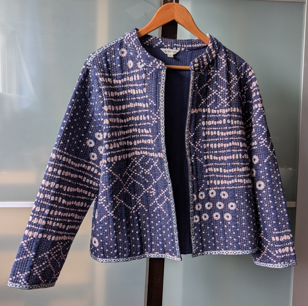 Stunning Monsoon 100% Cotton Quilted / Woven Navy Patterned Jacket - Large